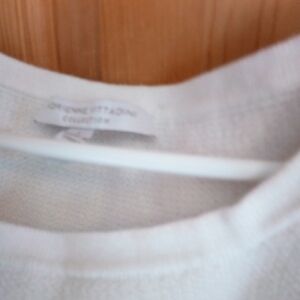 Adrienne Vittadini Elegant Cream Crew Neck Sweater